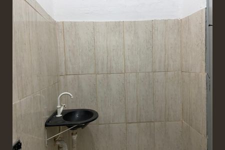 Casa para alugar com 62m², 1 quarto e sem vagaBanheiro