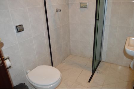 Casa para alugar com 180m², 3 quartos e 2 vagasBanheiro