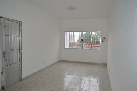 Casa para alugar com 180m², 3 quartos e 2 vagasSala