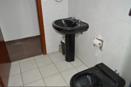 Casa para alugar com 180m², 3 quartos e 2 vagasBanheiro 2