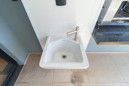 Apartamento à venda com 44m², 2 quartos e 1 vaga Apartamento à venda com 44m², 2 quartos e 1 vagaÁrea de Serviço