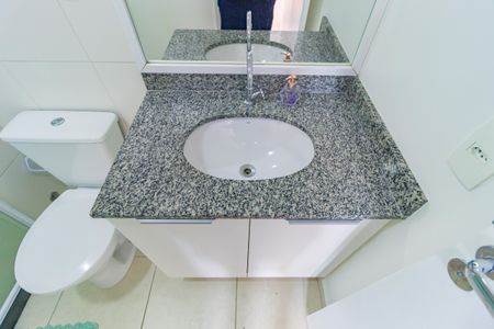 Apartamento para alugar com 40m², 1 quarto e sem vagaDetalhe - Banheiro