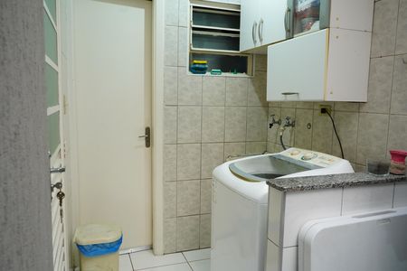 Casa de condomínio à venda com 118m², 3 quartos e 3 vagasÁrea de Serviço