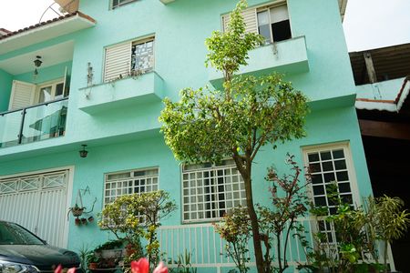 Casa de condomínio à venda com 118m², 3 quartos e 3 vagasFachada da casa