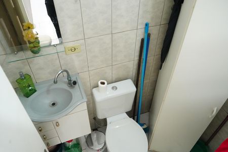 Casa de condomínio à venda com 118m², 3 quartos e 3 vagasBanheiro Área de Serviço