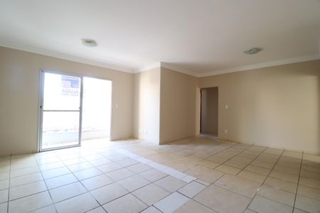 Apartamento para alugar com 3 quartos, 110m² em Centro, Uberlândia