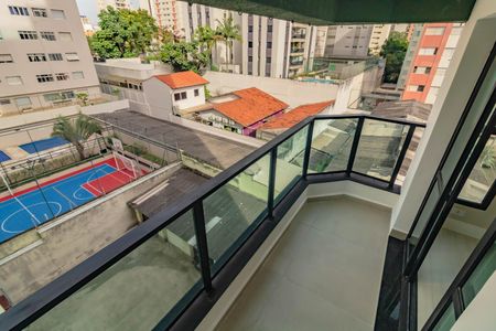 Apartamento para alugar com 136m², 3 quartos e 2 vagas