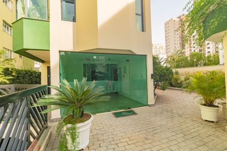 Apartamento para alugar com 136m², 3 quartos e 2 vagas