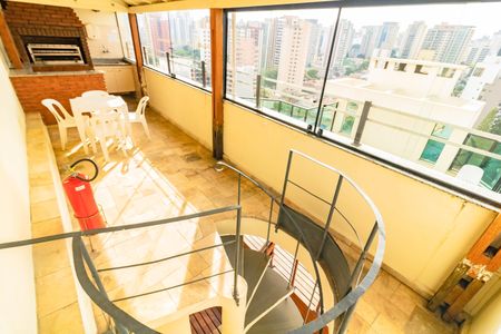 Apartamento para alugar com 136m², 3 quartos e 2 vagas