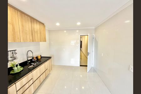 Casa à venda com 140m², 3 quartos e 2 vagasCozinha
