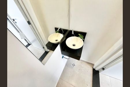 Casa à venda com 140m², 3 quartos e 2 vagasLavabo externo