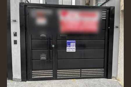 Casa à venda com 140m², 3 quartos e 2 vagasFachada