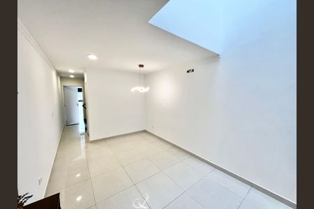 Casa à venda com 140m², 3 quartos e 2 vagasSala
