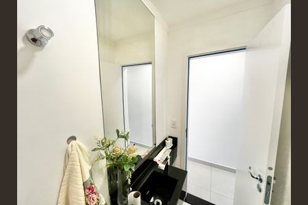 Casa à venda com 140m², 3 quartos e 2 vagasLavabo