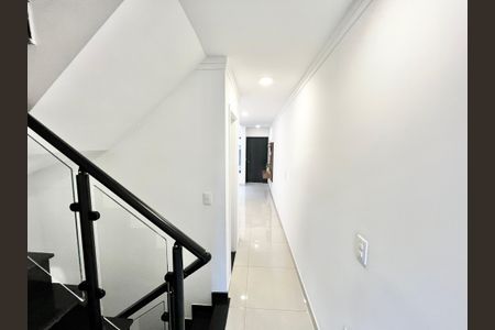 Casa à venda com 140m², 3 quartos e 2 vagasEscada