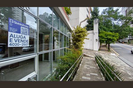 Studio para alugar com 68m², 1 quarto e 1 vaga Studio para alugar com 68m², 1 quarto e 1 vagaFachada + Plaquinha