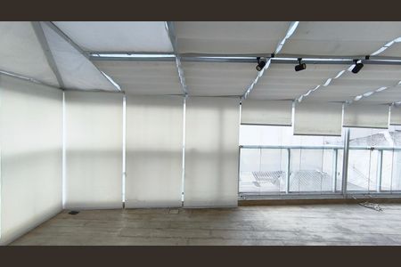 Studio para alugar com 68m², 1 quarto e 1 vaga Studio para alugar com 68m², 1 quarto e 1 vagaVaranda