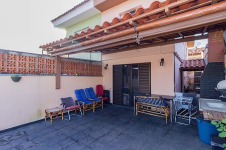 Casa à venda com 125m², 3 quartos e 1 vaga Casa à venda com 125m², 3 quartos e 1 vagaVaranda