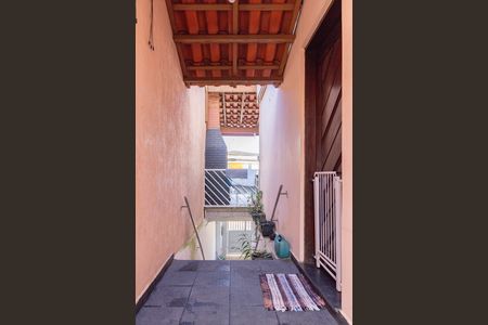 Casa à venda com 125m², 3 quartos e 1 vaga Casa à venda com 125m², 3 quartos e 1 vagaCorredor Externo