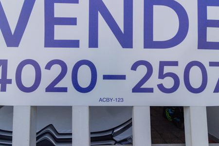 Casa à venda com 125m², 3 quartos e 1 vaga Casa à venda com 125m², 3 quartos e 1 vagaPlaca Instalada ACBY-123 - 29-05