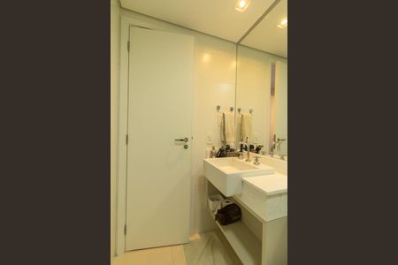 Apartamento para alugar com 66m², 2 quartos e 1 vagaBanheiro Social