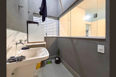 Apartamento para alugar com 60m², 2 quartos e 1 vagaÁrea de Serviço