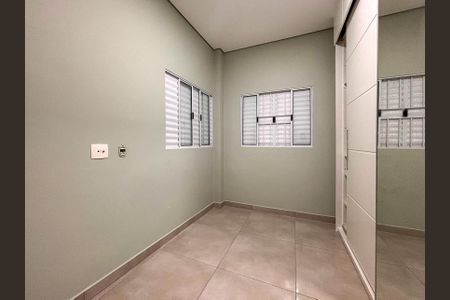 Quarto 1 de apartamento para alugar com 2 quartos, 60m² em Jardim Las Vegas, Guarulhos