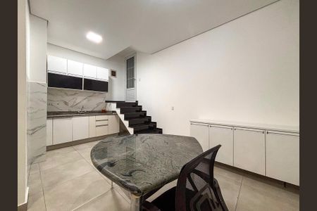 Sala/cozinha de apartamento para alugar com 2 quartos, 60m² em Jardim Las Vegas, Guarulhos