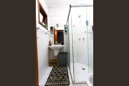 Casa de condomínio à venda com 340m², 4 quartos e 4 vagas Casa de condomínio à venda com 340m², 4 quartos e 4 vagasBanheiro da Suíte 2