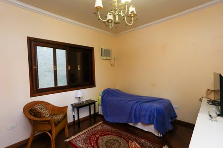 Casa de condomínio à venda com 340m², 4 quartos e 4 vagas Casa de condomínio à venda com 340m², 4 quartos e 4 vagasQuarto 2