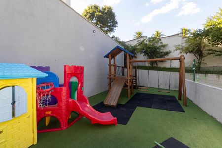Apartamento para alugar com 46m², 2 quartos e 1 vaga Apartamento para alugar com 46m², 2 quartos e 1 vagaÁrea comum - Playground