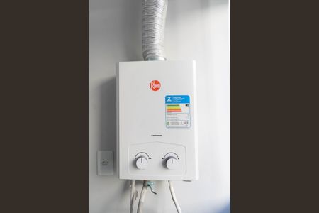 Apartamento para alugar com 46m², 2 quartos e 1 vaga Apartamento para alugar com 46m², 2 quartos e 1 vagaCozinha e Área de Serviço