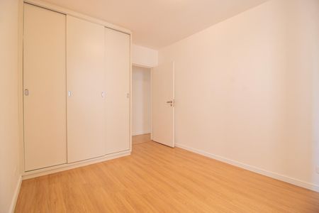 Apartamento à venda com 76m², 2 quartos e 1 vaga