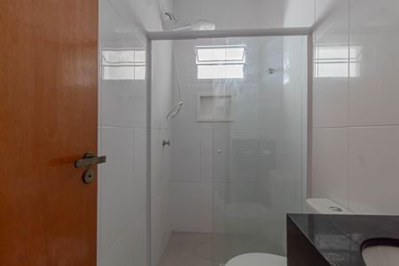 Banheiro de apartamento para alugar com 1 quarto, 38m² em Vila Sao Geraldo, São Paulo