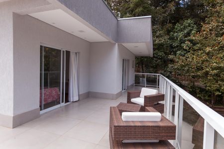 Casa de condomínio à venda com 335m², 5 quartos e 6 vagasvaranda das suites