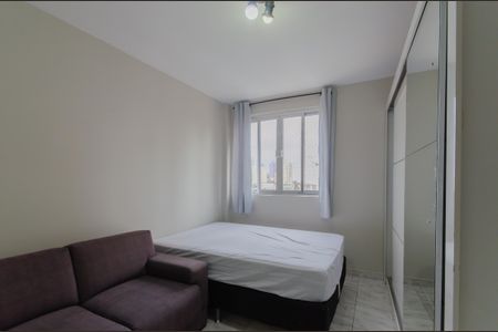 Apartamento para alugar com 32m², 1 quarto e sem vagaSala/Quarto