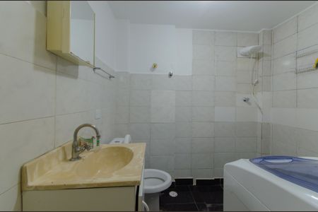 Banheiro de apartamento para alugar com 1 quarto, 32m² em Aclimação, São Paulo
