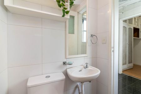 Banheiro da Suíte de apartamento para alugar com 3 quartos, 90m² em Vila Ester (zona Norte), São Paulo