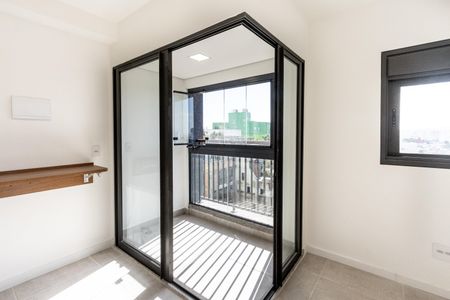 Studio para alugar com 28m², 1 quarto e sem vaga Studio para alugar com 28m², 1 quarto e sem vagaVaranda