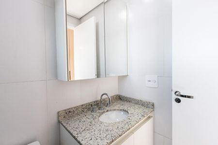 Banheiro de kitnet/studio à venda com 1 quarto, 28m² em Perdizes, São Paulo