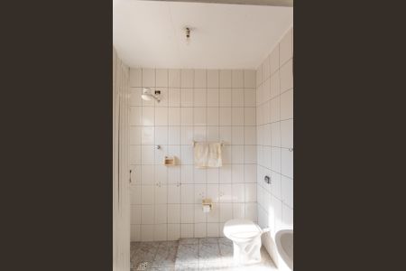 Casa à venda com 134m², 2 quartos e 4 vagas Casa à venda com 134m², 2 quartos e 4 vagasBanheiro