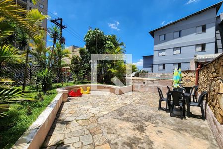 Apartamento à venda com 60m², 2 quartos e 1 vagaÁrea comum