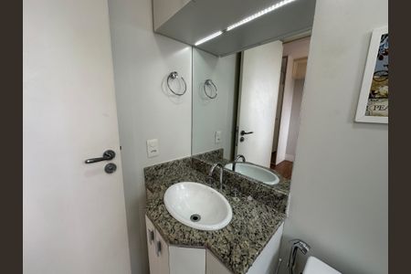 Apartamento à venda com 81m², 3 quartos e 2 vagasBanheiro da Suíte 1