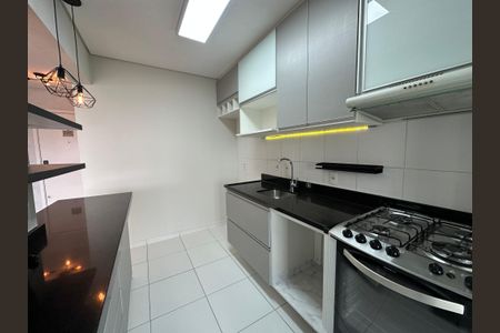 Apartamento à venda com 81m², 3 quartos e 2 vagasCozinha