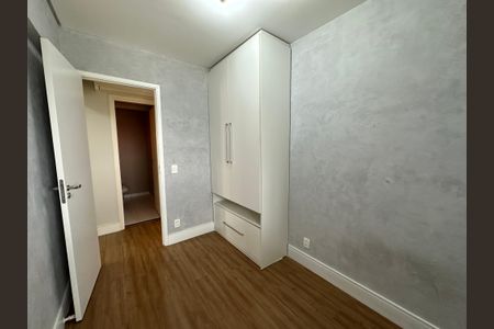 Apartamento à venda com 81m², 3 quartos e 2 vagasQuarto