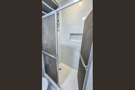 Apartamento à venda com 91m², 3 quartos e sem vaga Apartamento à venda com 91m², 3 quartos e sem vagaBanheiro social