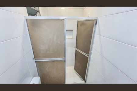 Apartamento à venda com 91m², 3 quartos e sem vaga Apartamento à venda com 91m², 3 quartos e sem vagaBanheiro social