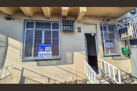 Apartamento à venda com 91m², 3 quartos e sem vaga Apartamento à venda com 91m², 3 quartos e sem vagaFachada