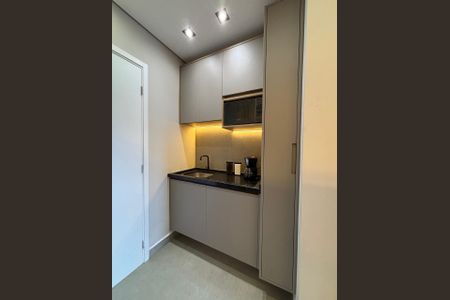 Cozinha de apartamento à venda com 1 quarto, 24m² em Vila Olímpia, São Paulo