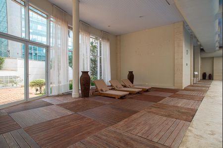 Apartamento para alugar com 60m², 1 quarto e 1 vaga Apartamento para alugar com 60m², 1 quarto e 1 vagaÁrea comum - Área da Piscina coberta